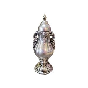 Baroque Wallace Silver Plate Shaker